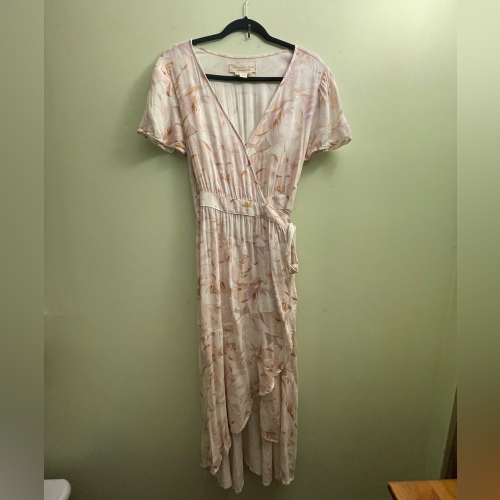 Saltwater Luxe Milly Midi Dress in Vanilla 
SALTWATER LUXE Size Large